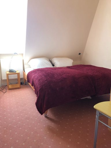 Schlafzimmer 2
